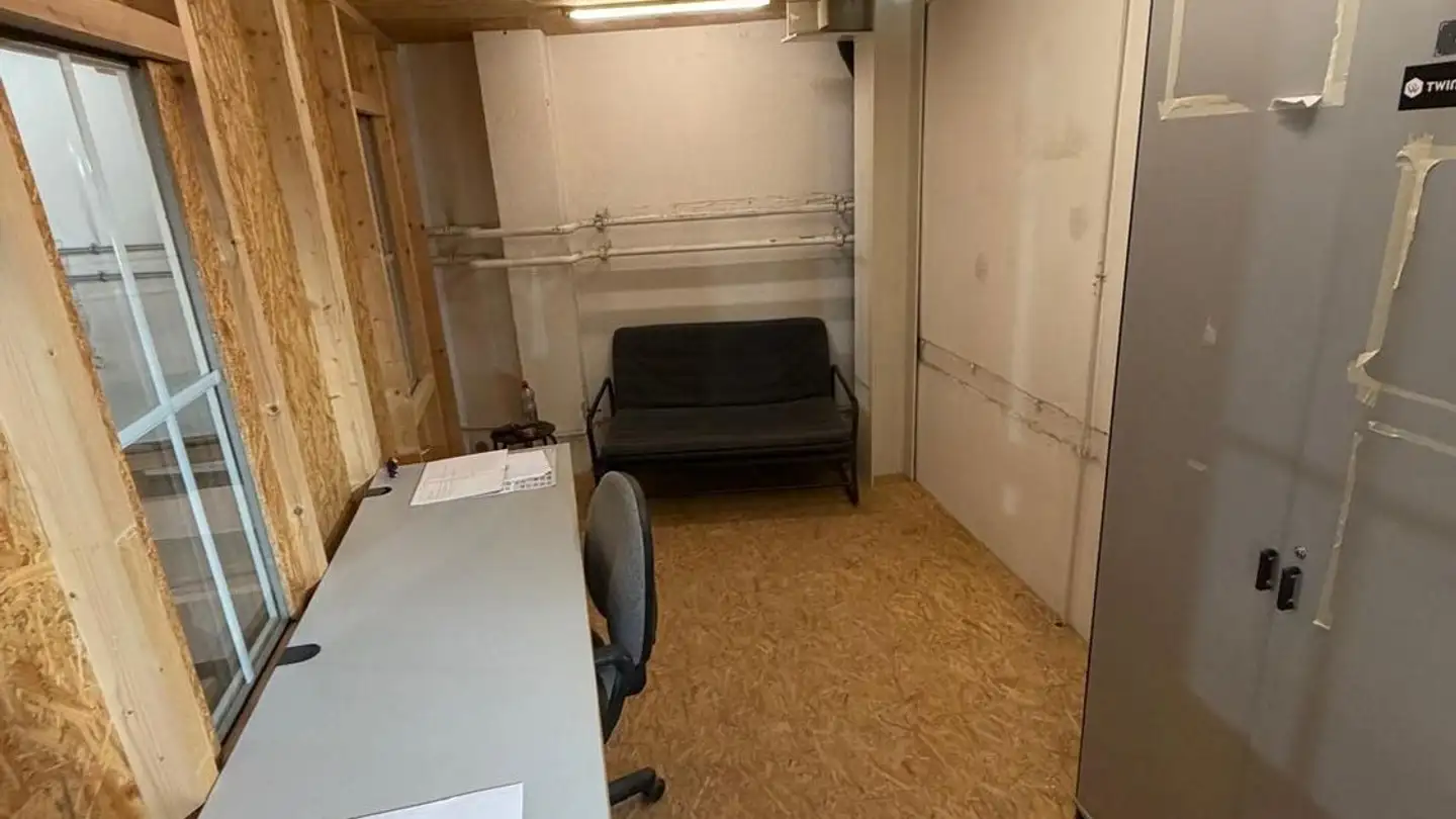 Gewerbe mieten - Rue Des Prés / Mattenstrasse 151, 2503 Biel/Bienne - Foto 3