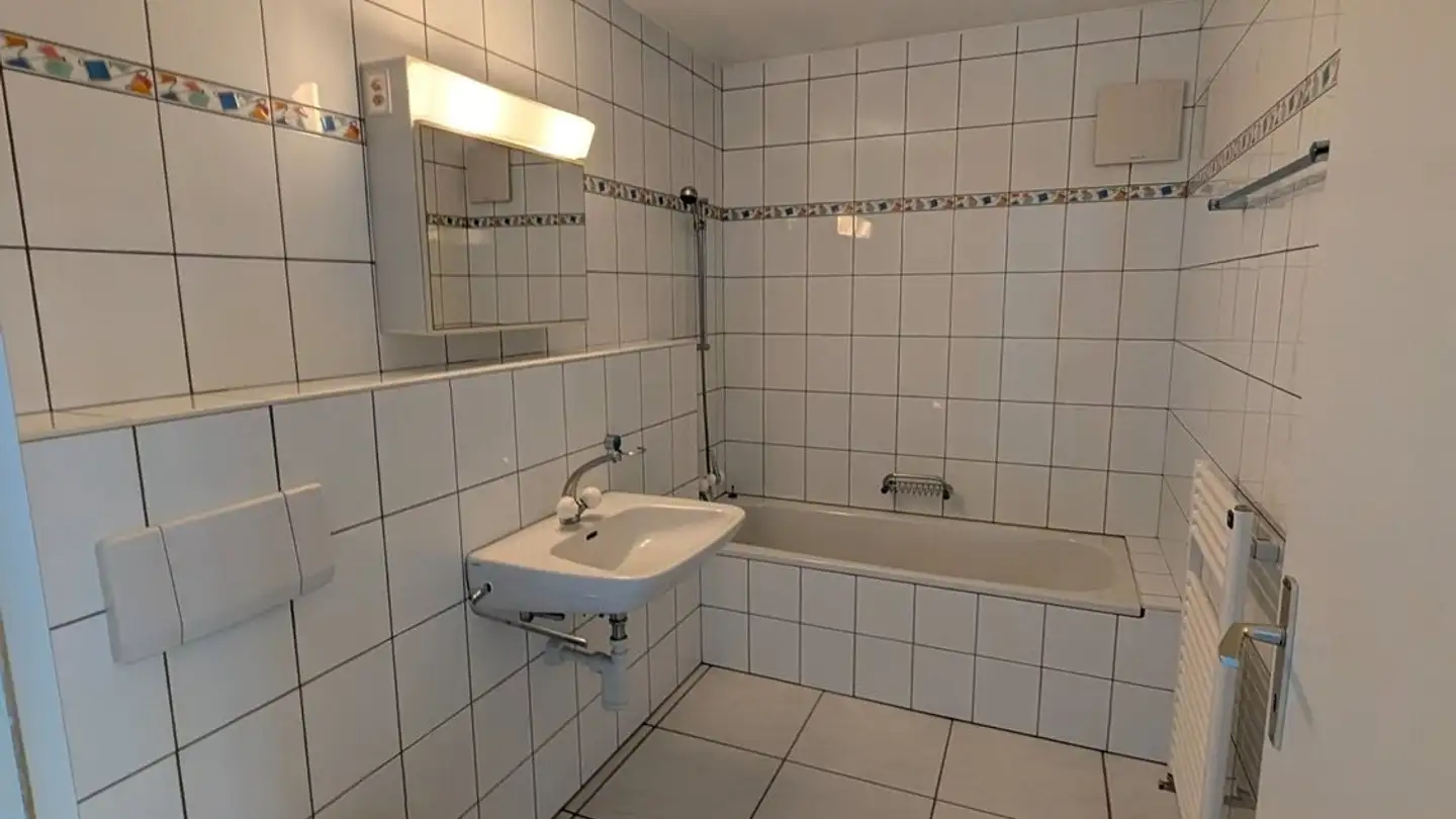 Appartement à louer - Quartier De Bise 116, 2127 Les Bayards - Photo 2