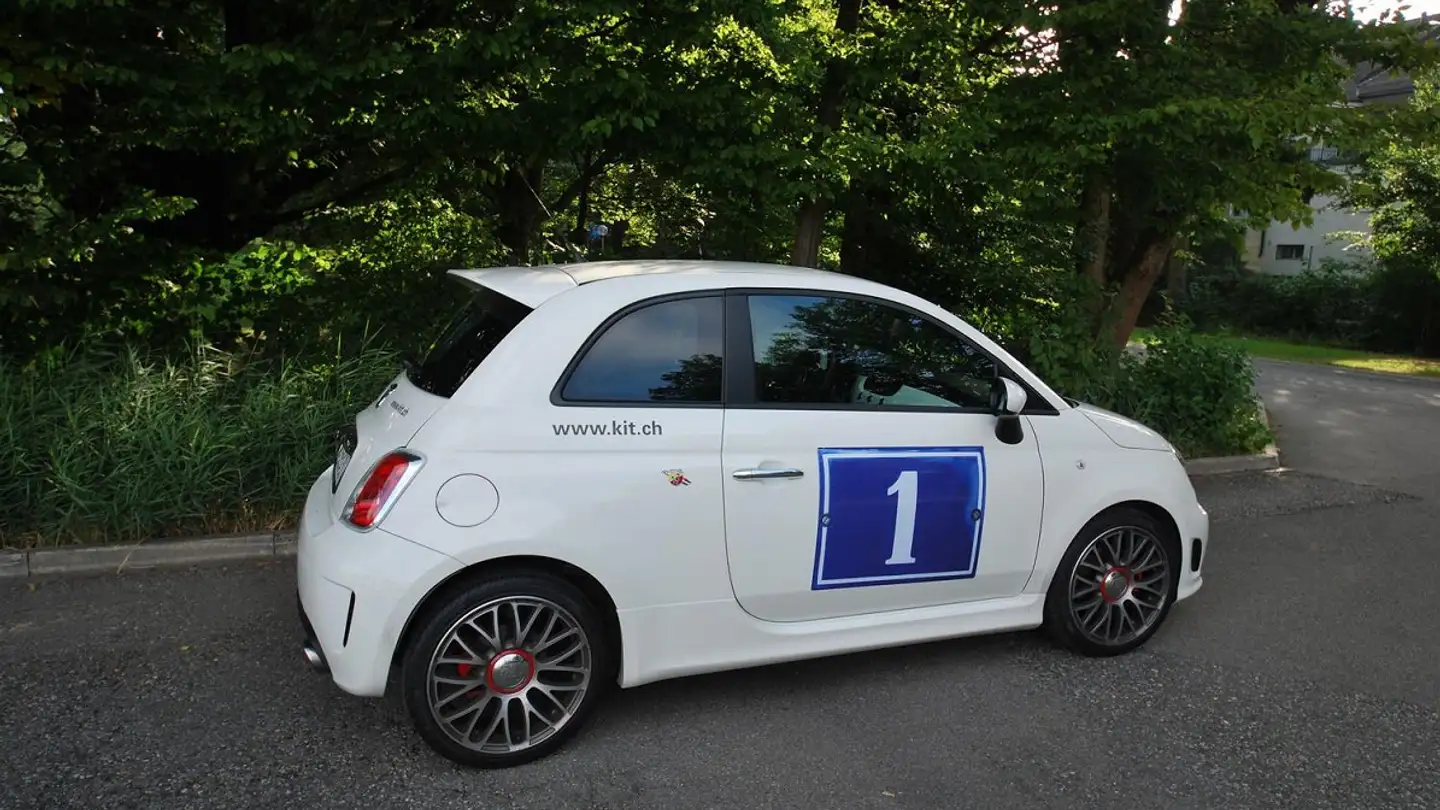 Place de parking extérieure à louer - Stampfenbrunnenstrasse 15, 8048 Zürich