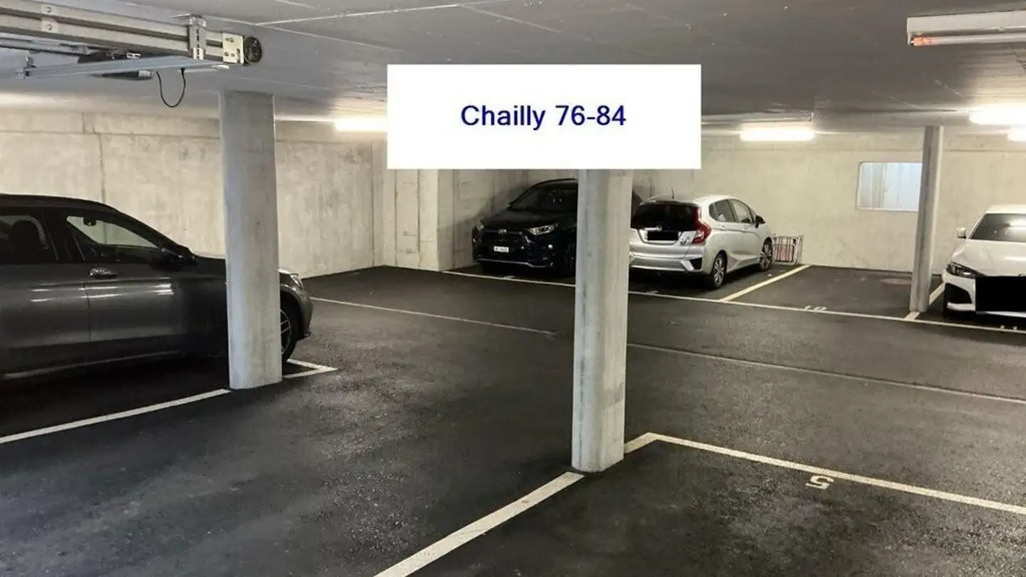Place de parking souterraine à louer - Route De Chailly, 1814 La Tour-de-Peilz - Photo 3