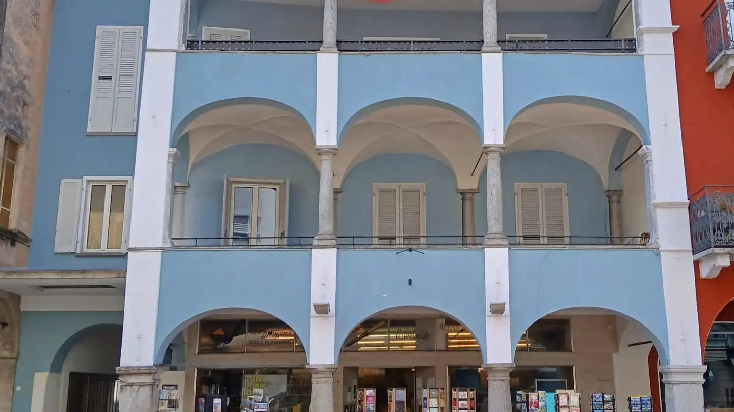 Appartement à louer - Piazza Grande 32, 6600 Locarno