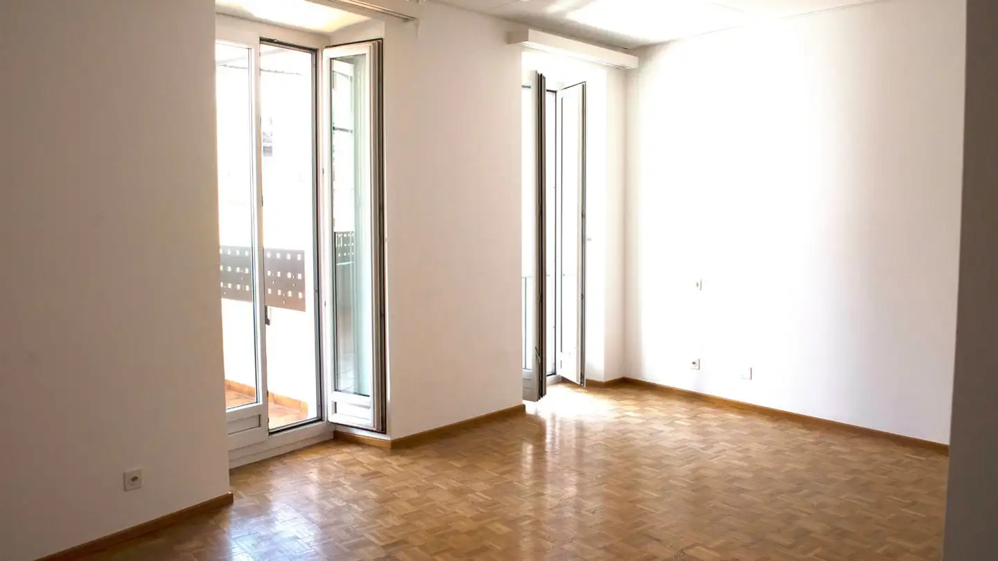 Appartement à louer - Piazza Grande 32, 6600 Locarno - Photo 4