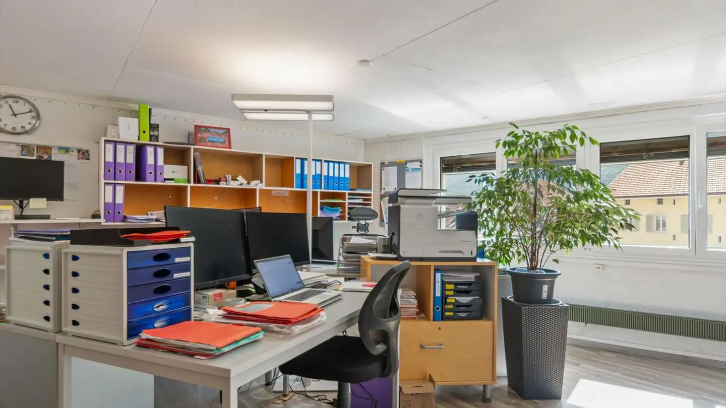 Negozio in affitto - Rue Baptiste-Savoye 60a, 2610 St-Imier - Photo 2