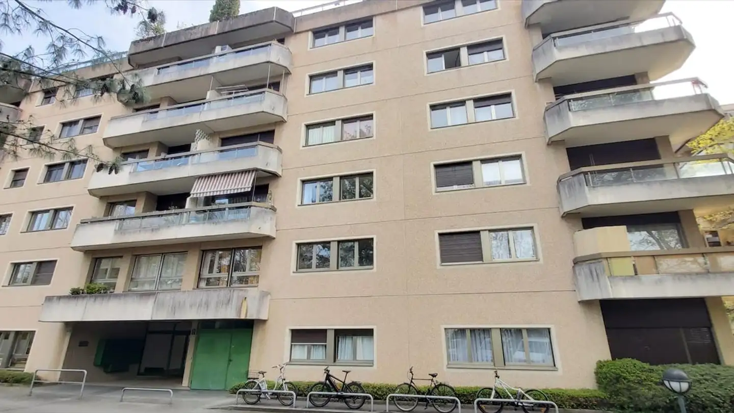 Outdoor parking space for rent - Chemin du Velours 18, 1231 Conches