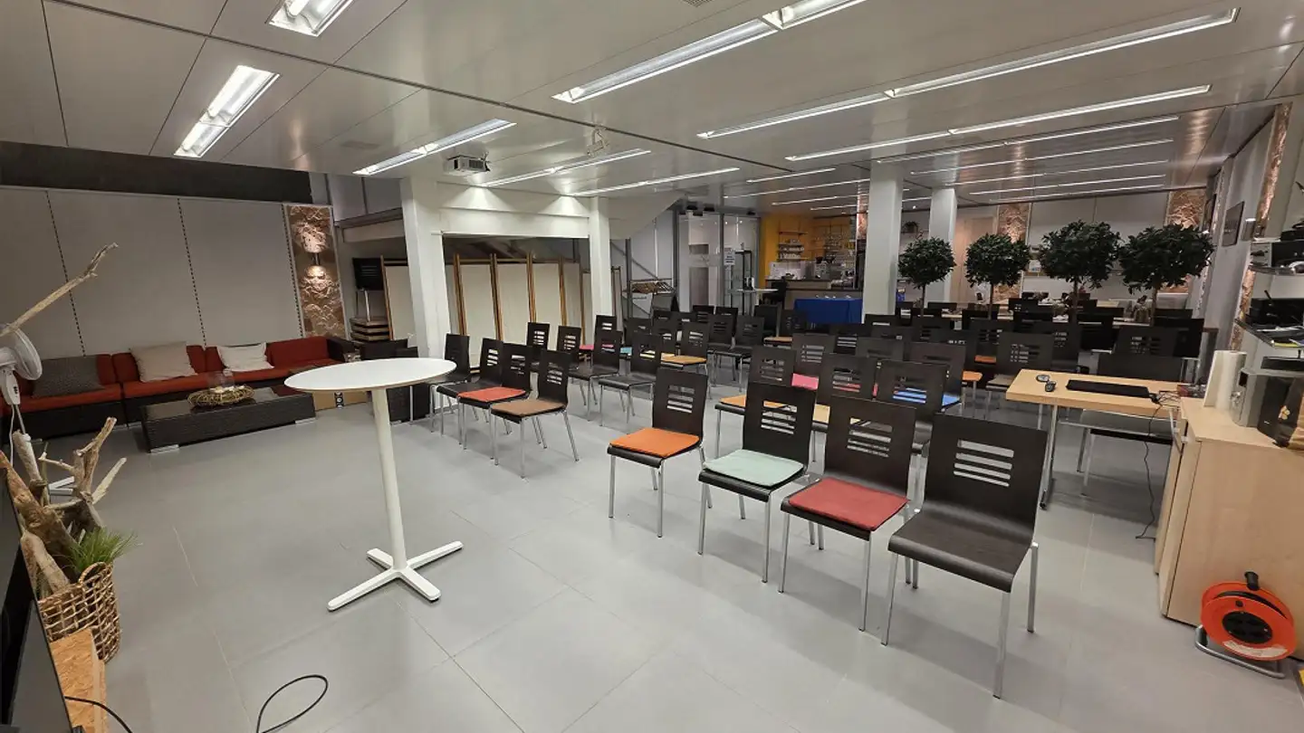 Commercial à louer - Hauptplatz 7, 6430 Schwyz
