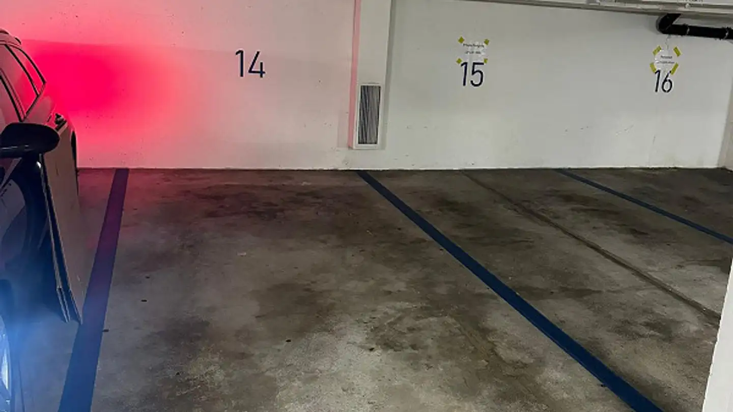 Place de parking souterraine à louer - Feldbergstrasse 137, 4057 Basel