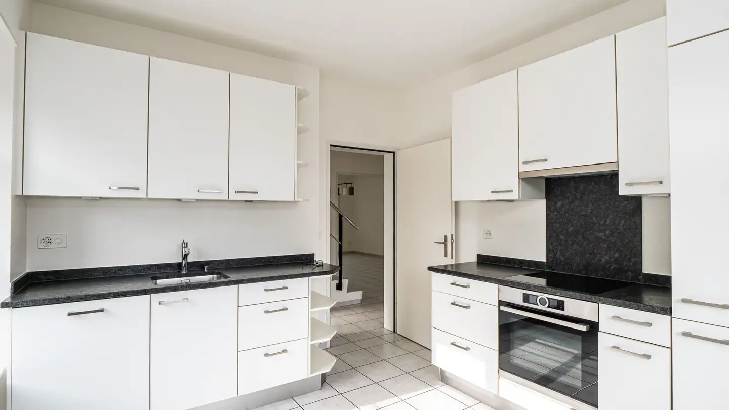 Dachgeschosswohnung mieten - Hauptstrasse 72b, 4107 Ettingen