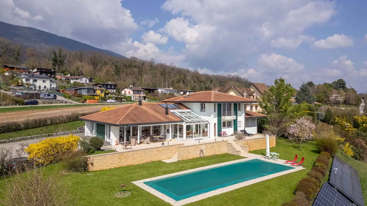 Villa à vendre - 2025 Chez-le-Bart