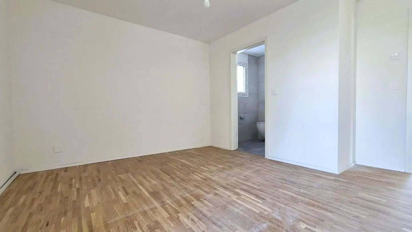 Appartamento in vendita - Rouges-Terres, 2068 Hauterive NE - Foto 4