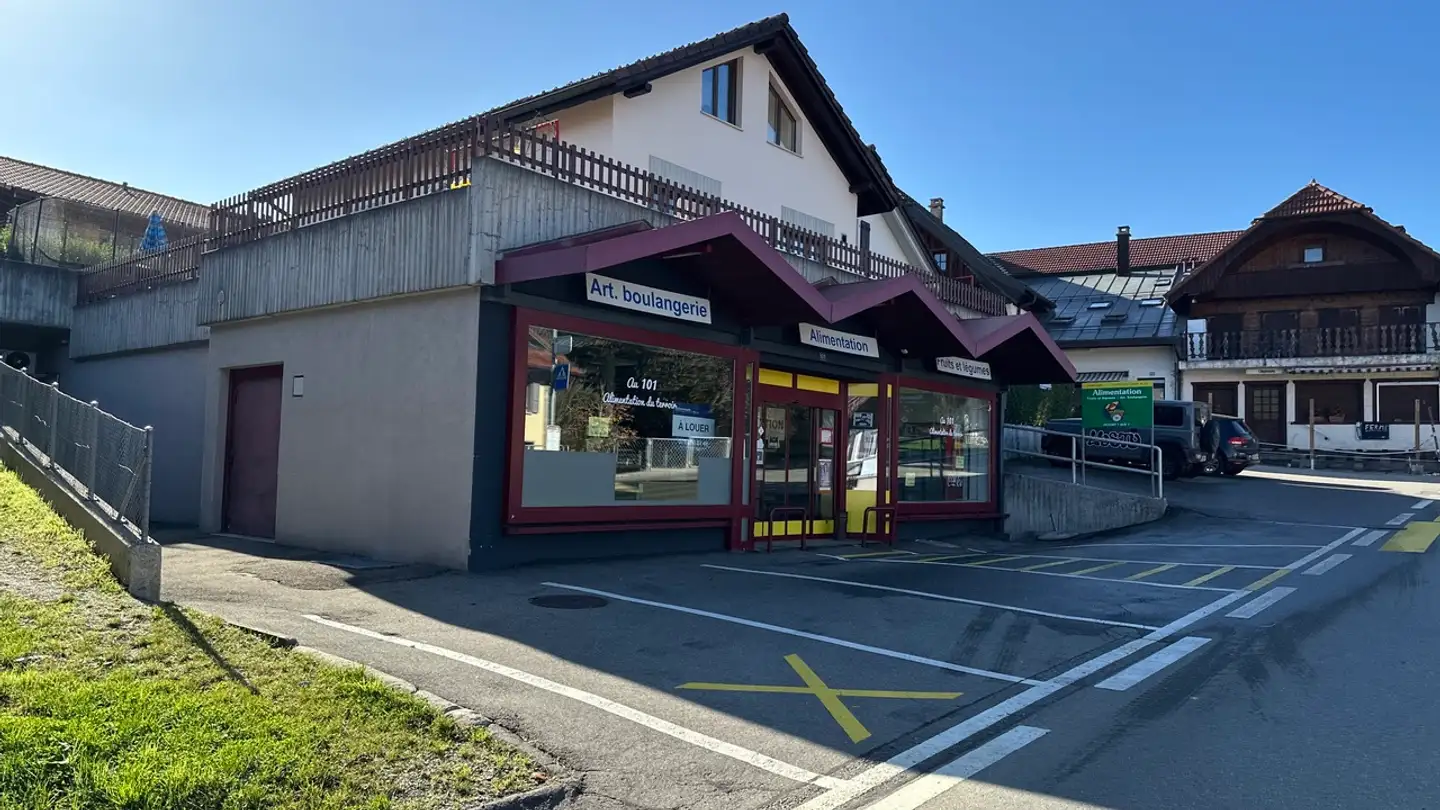 Mischgenutztes Gebäude kaufen - Route Principale 101, 1642 Sorens