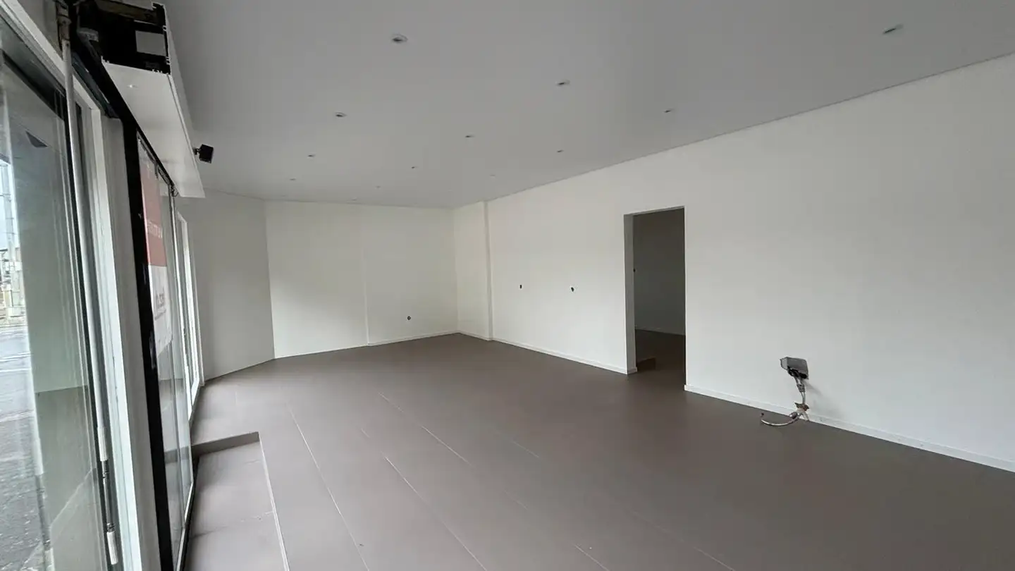 Commercial for rent - Langenthalstrasse 1, 4912 Aarwangen