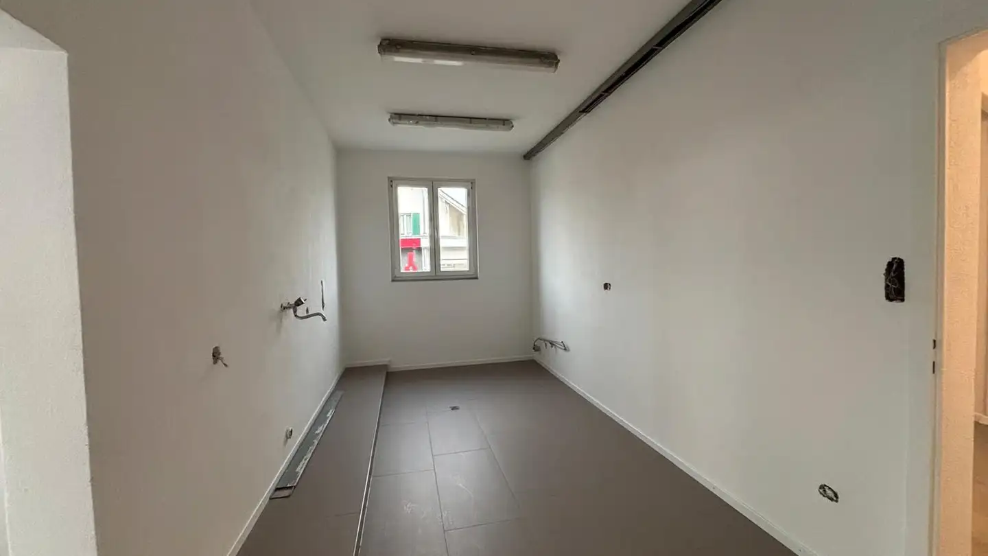 Commercial for rent - Langenthalstrasse 1, 4912 Aarwangen - Photo 3