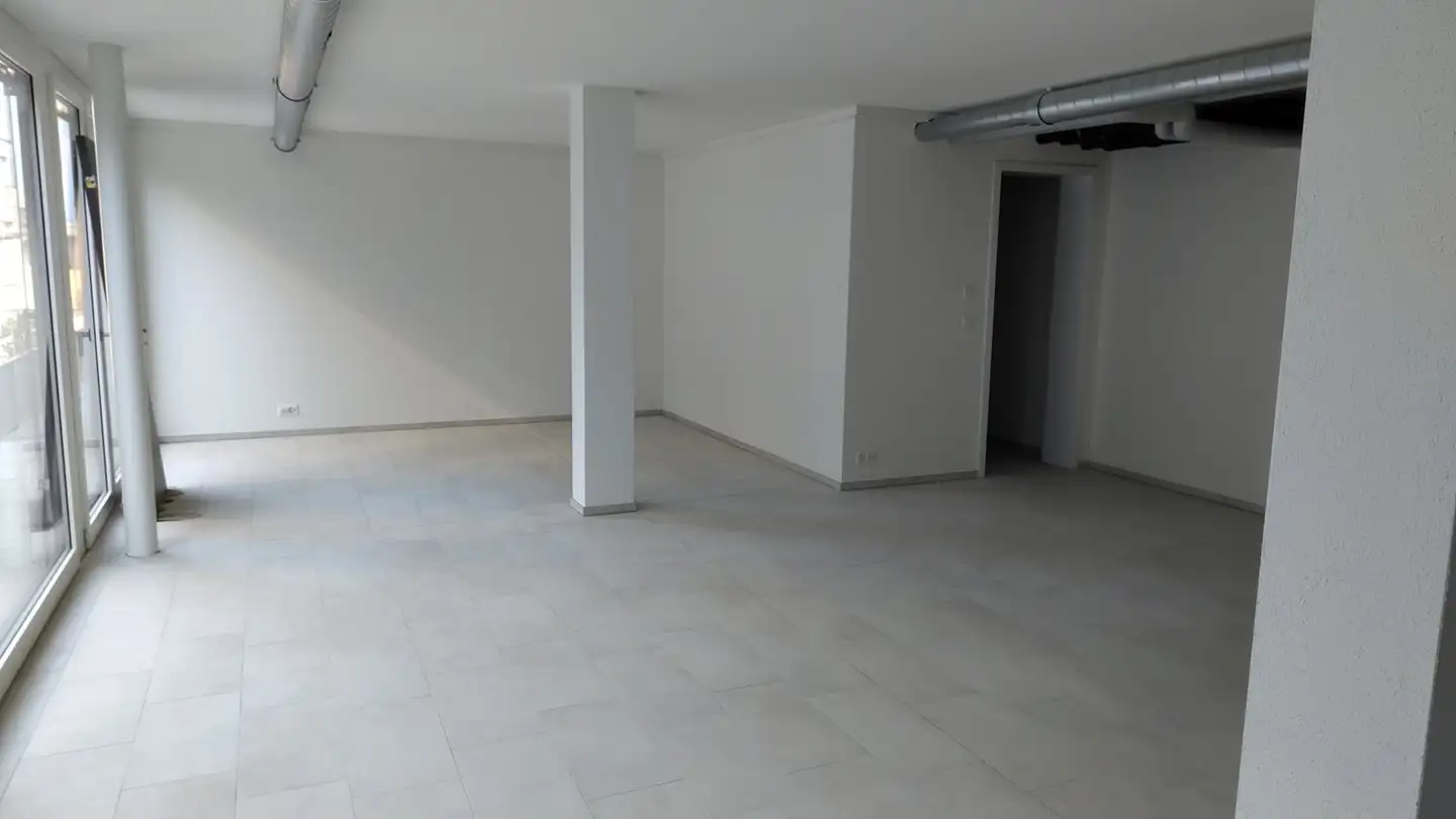 Mixed-use building for rent - Schindellegistrasse 16, 8808 Pfäffikon SZ - Photo 4