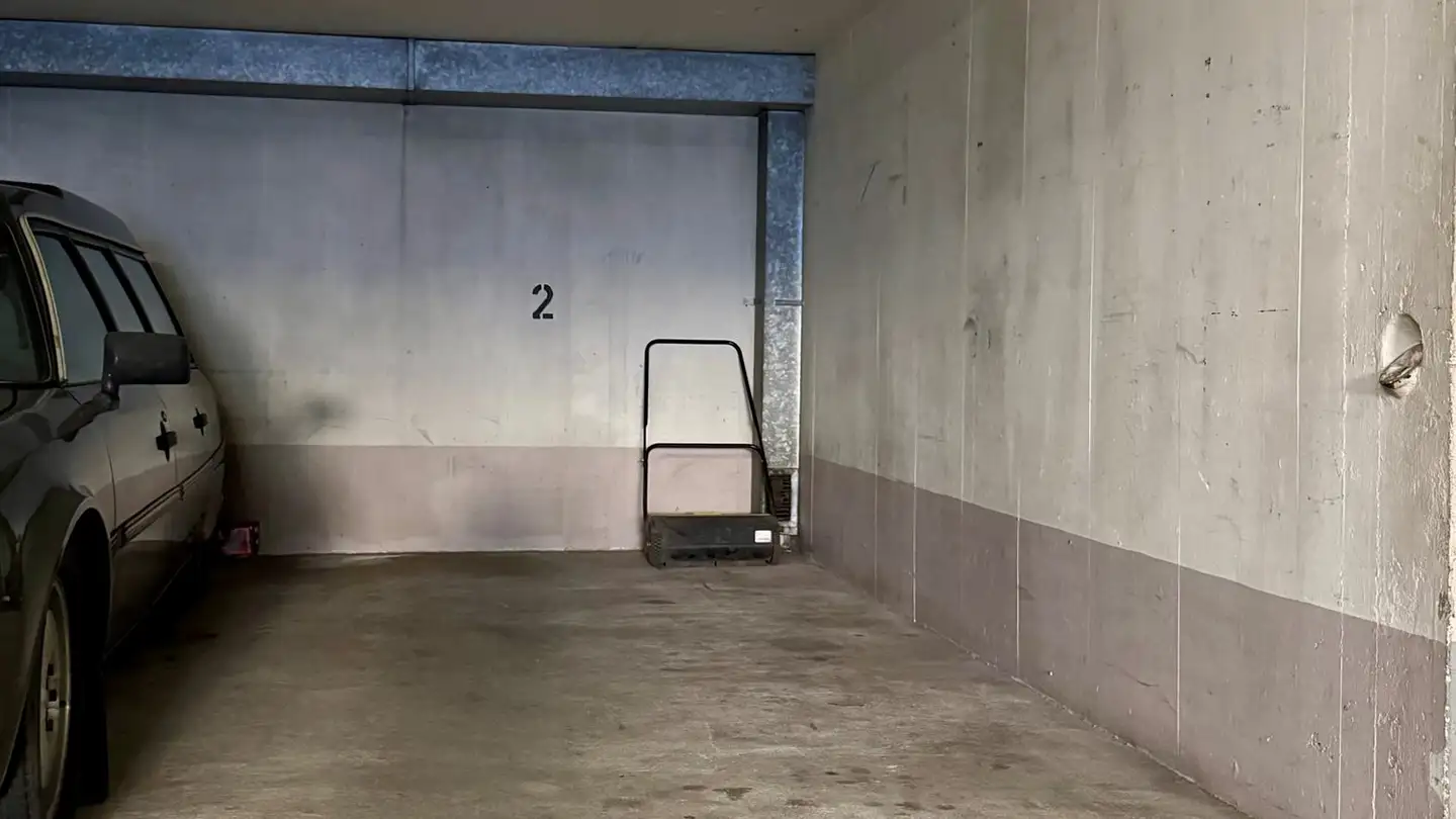 Underground parking space for rent - Schmidbreiten-Strasse 13, 8153 Rümlang