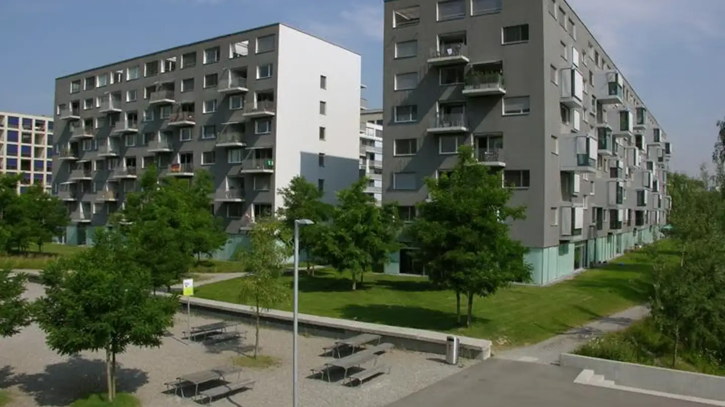 Wohnung mieten - Hagenholzstrasse 90, 8050 Zürich