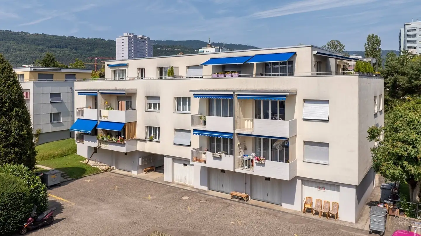 Place de parking extérieure à louer - Gerberweg 61, 2560 Nidau