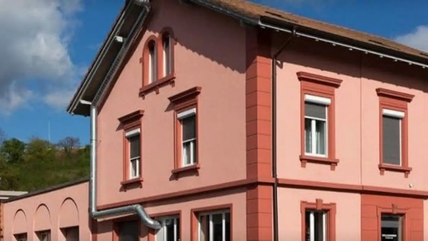 Dachgeschosswohnung mieten - Rennimattstrasse 47, 4242 Laufen