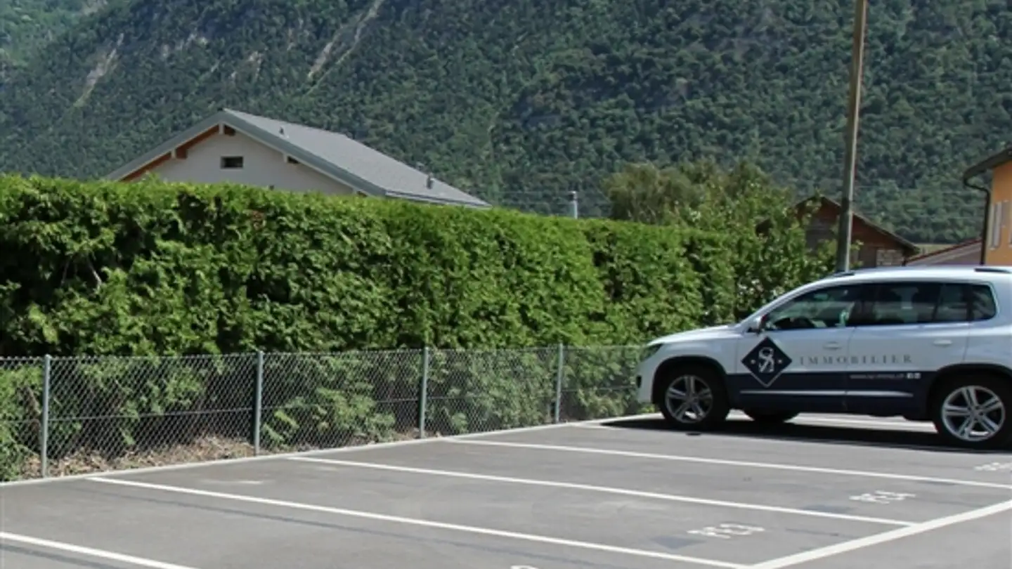 Parcheggio esterno in affitto - Route Du Simplon 55, 1958 St-Léonard - Photo 2