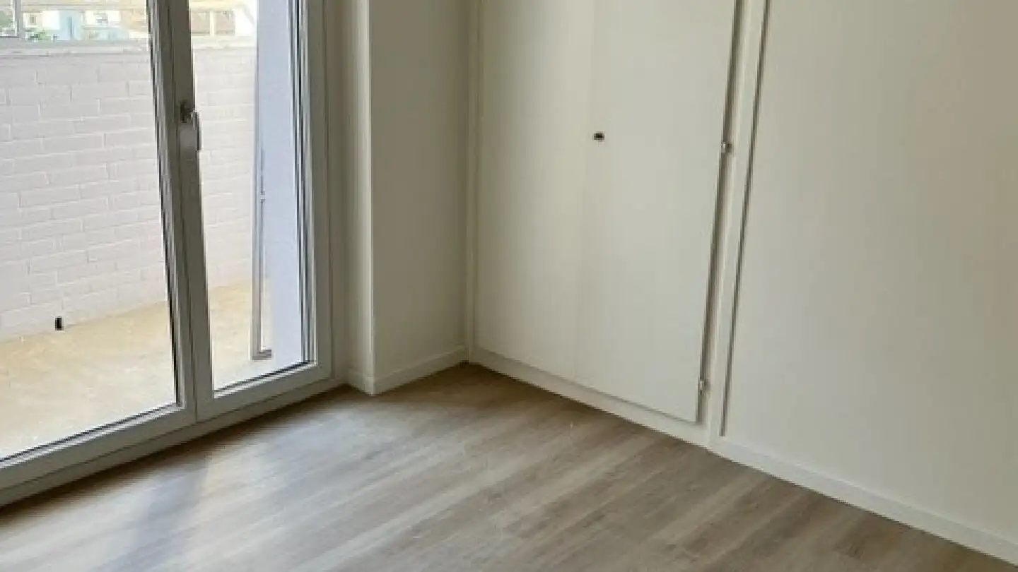 Apartment for rent - Via Generale Enrico Guisan, 6830 Chiasso - Photo 4