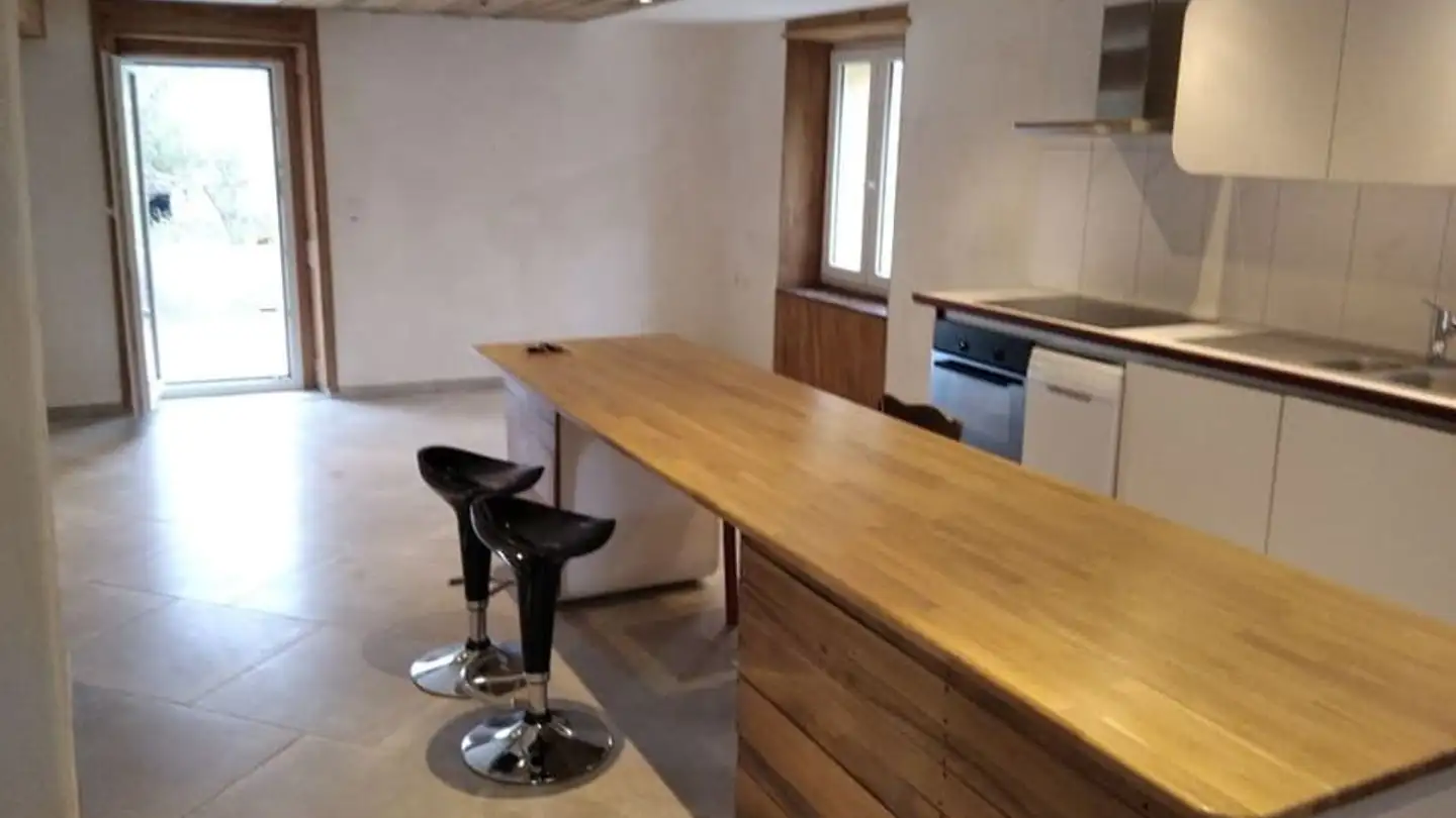 Wohnung mieten - Le Faubourg 34, 2115 Buttes - Foto 2