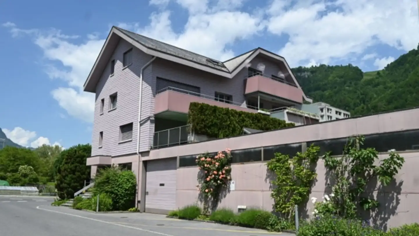 Casa singola in vendita - Elggisstrasse 6, 8750 Glarus