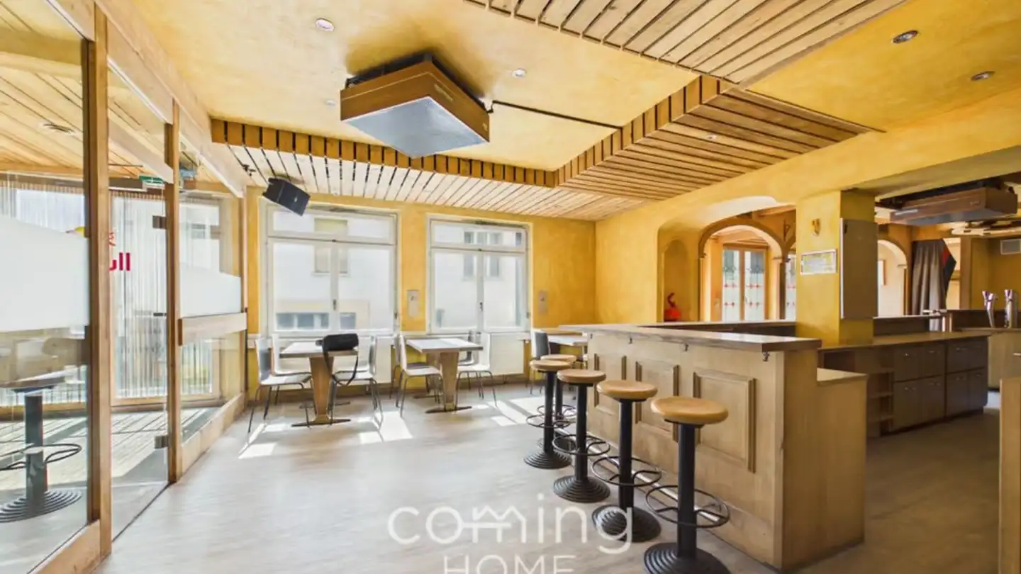 Commercial for rent - 3922 Stalden VS