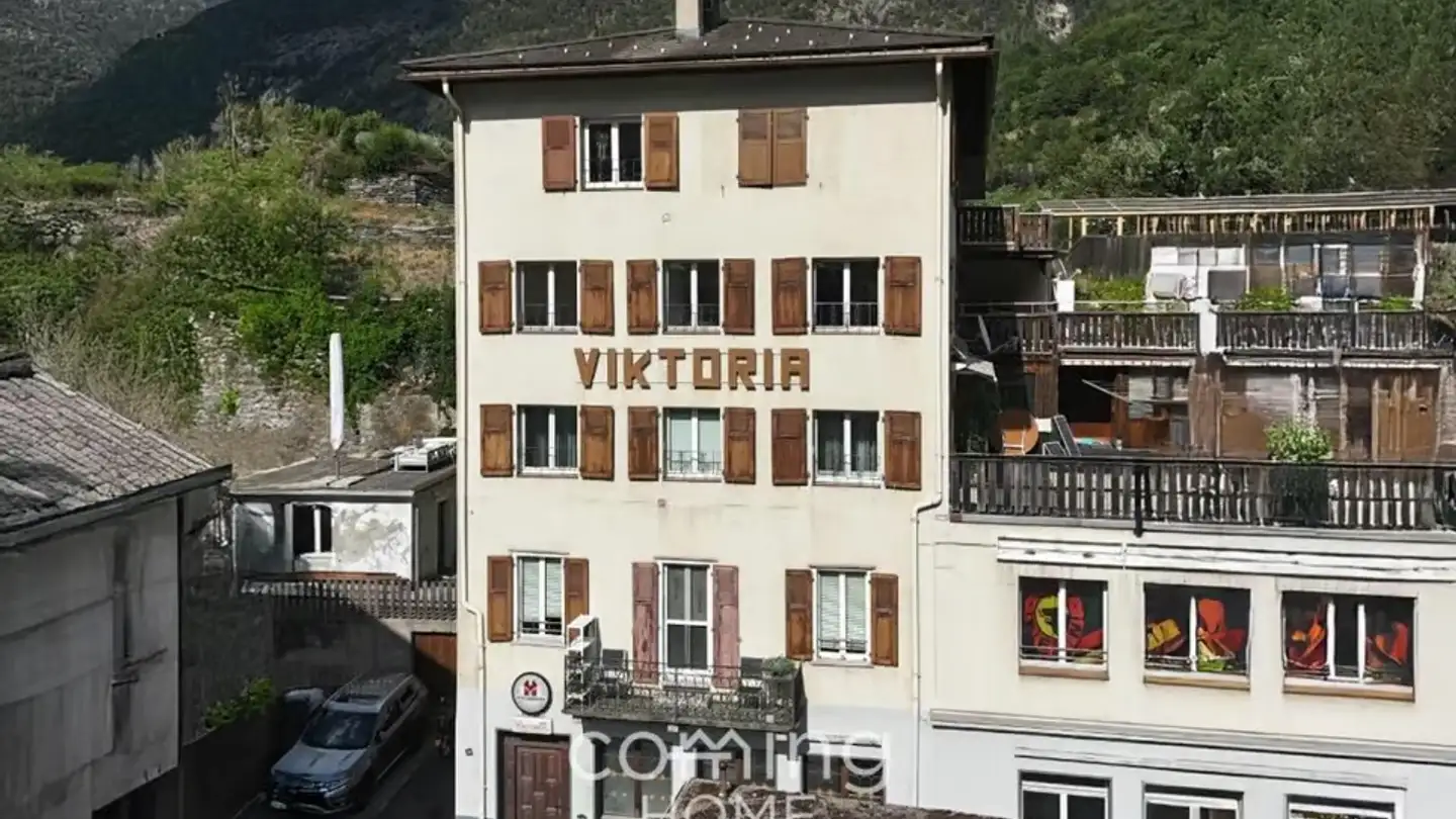 Commercial for rent - 3922 Stalden VS - Photo 2