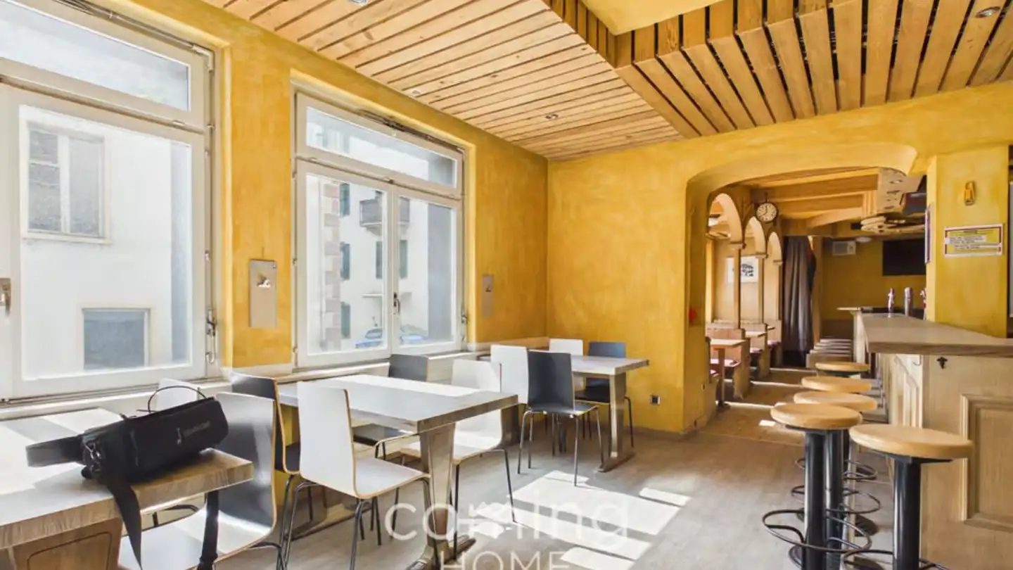 Commercial for rent - 3922 Stalden VS - Photo 4