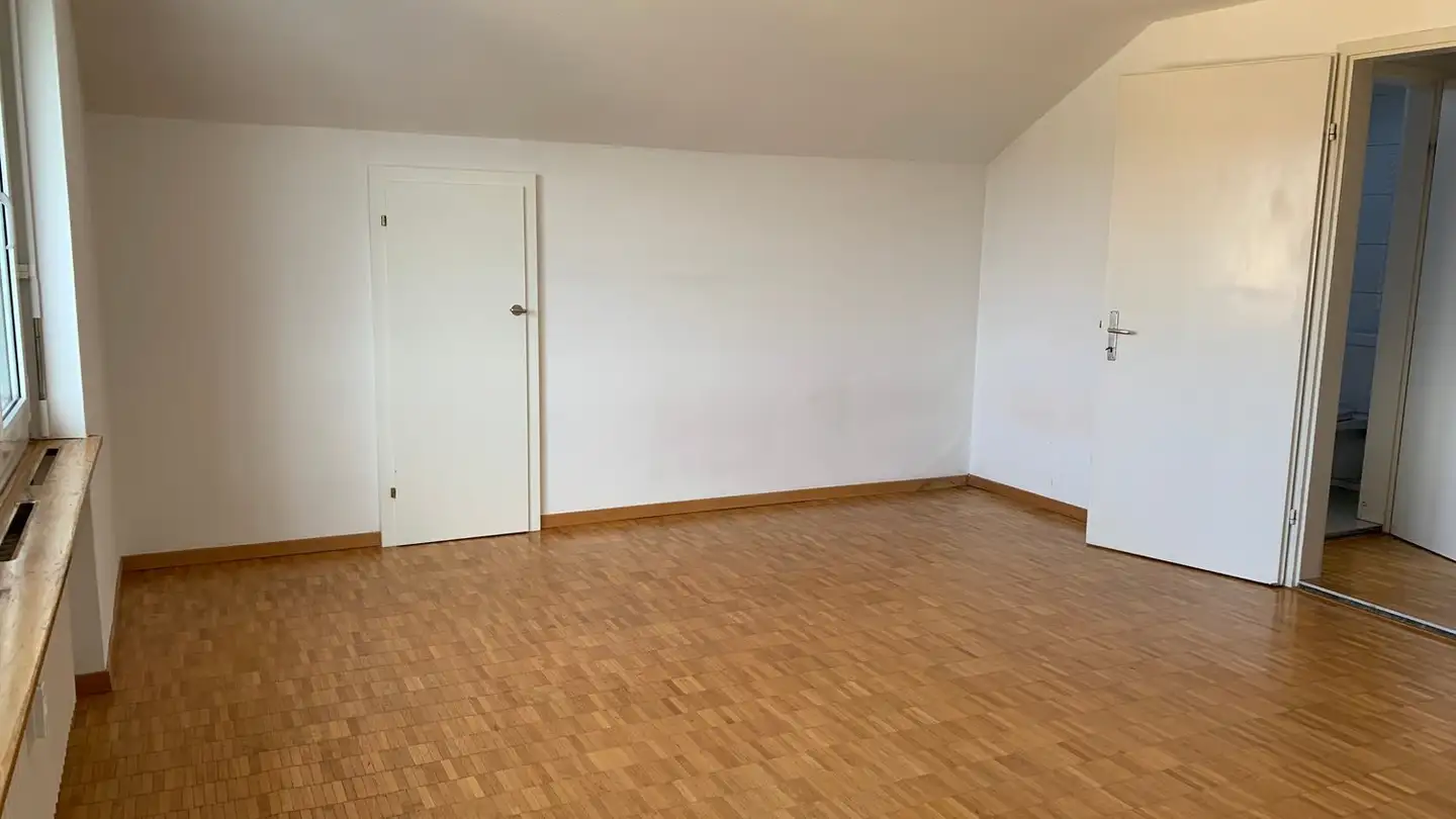 Dachgeschosswohnung mieten - Bachstrasse 10, 8303 Bassersdorf - Foto 4