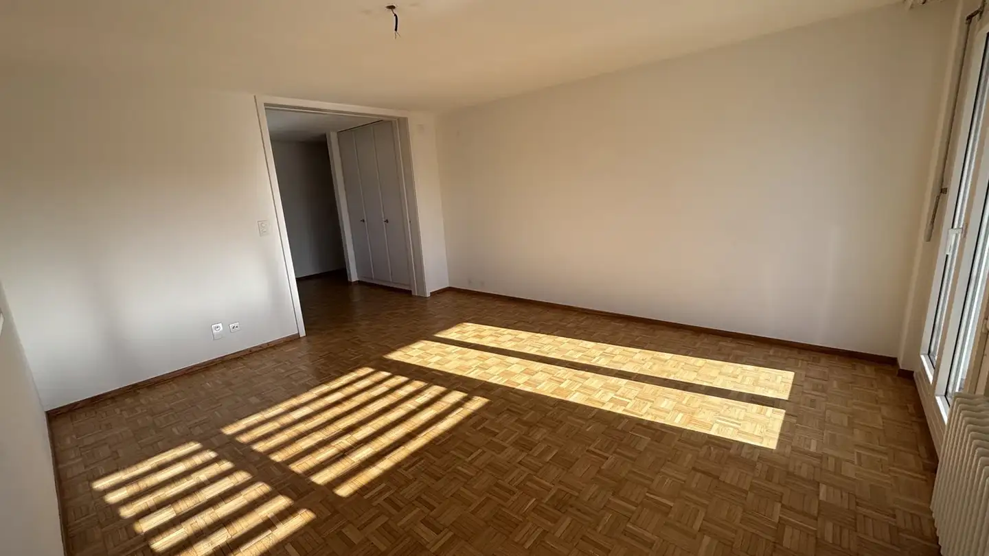 Wohnung mieten - Dorfstrasse 3, 8155 Niederhasli - Foto 2