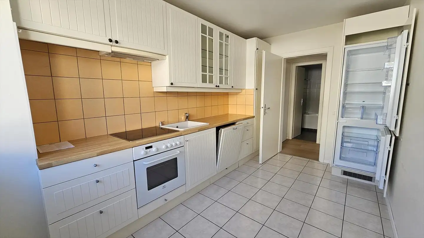 Appartamento in affitto - Avenue Des Alpes 28, 2000 Neuchâtel - Photo 2