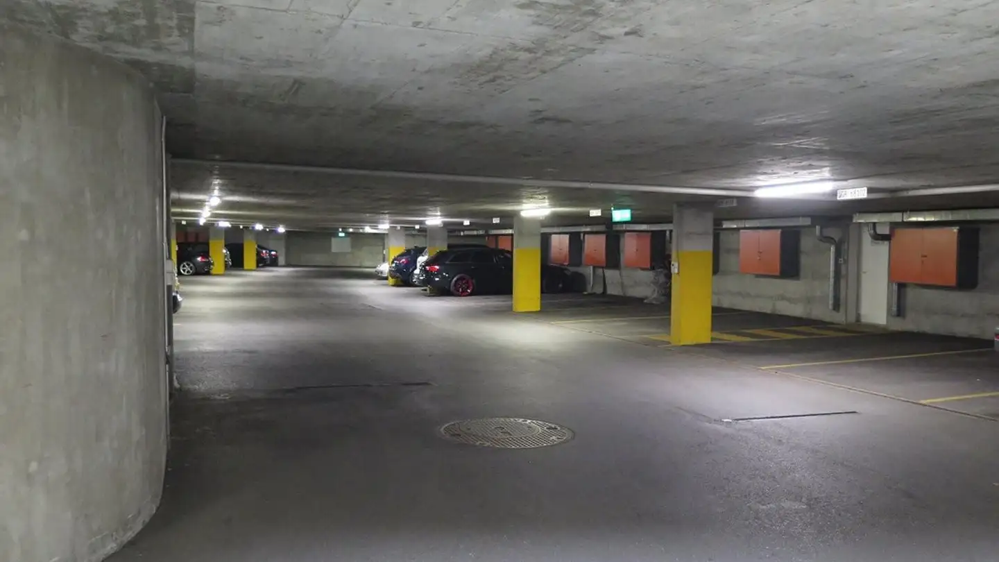 Single garage for rent - Dreibündenstrasse 46, 7000 Chur