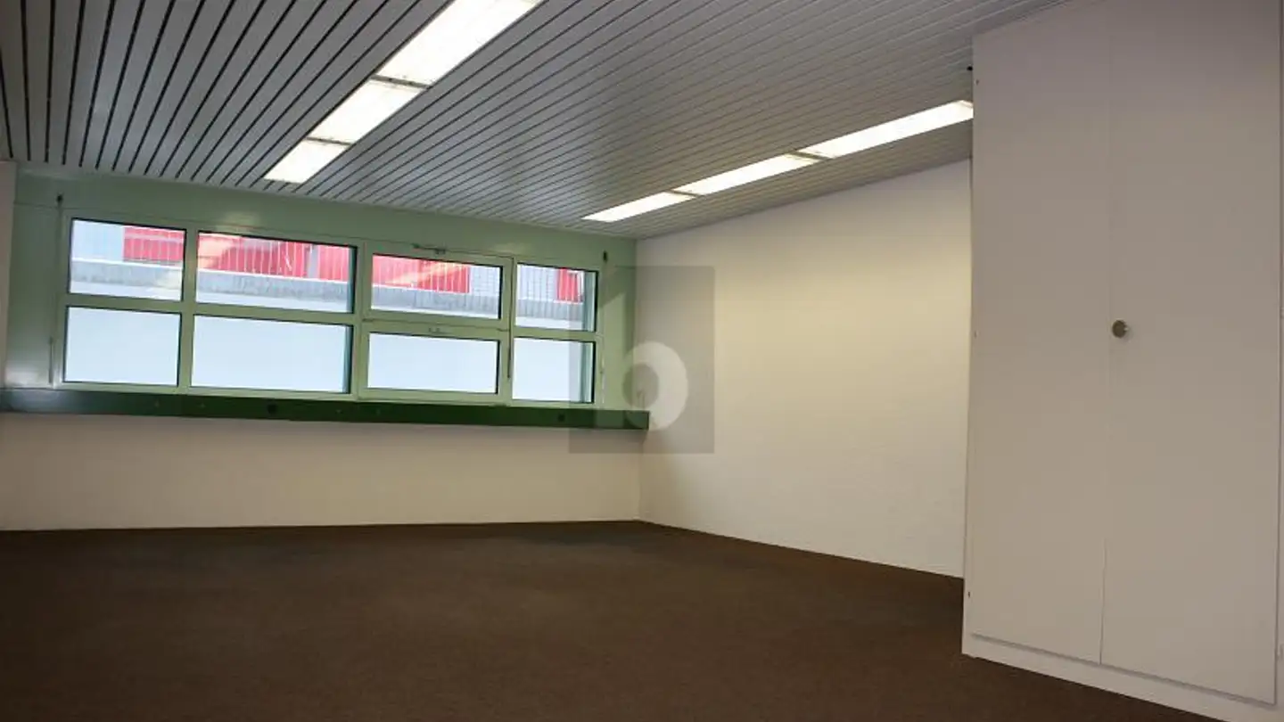 Bürofläche mieten - 6313 Menzingen