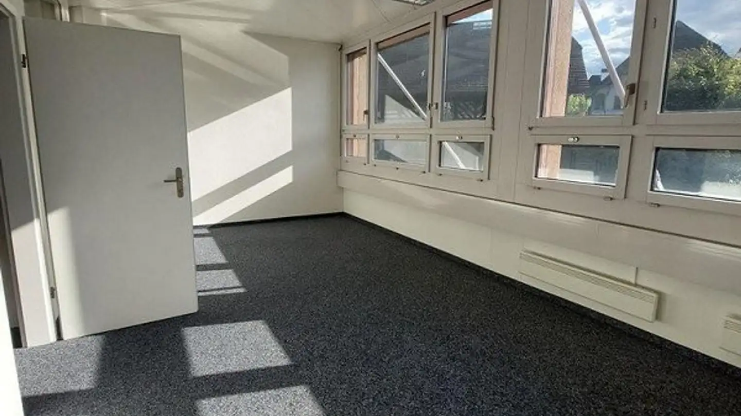 Bureau à louer - Bahnhofstrasse 5, 4950 Huttwil
