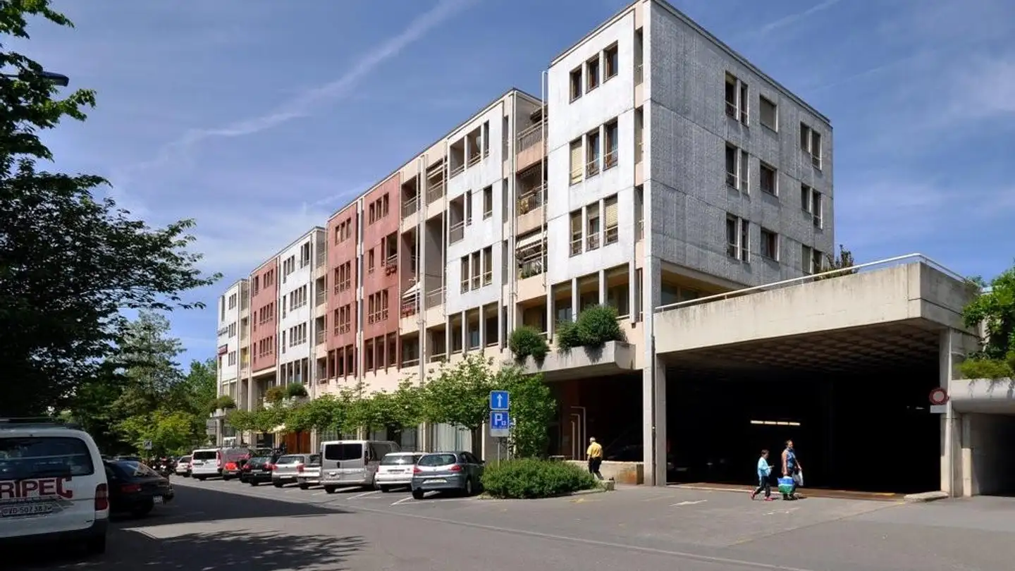 Place de parking souterraine à louer - Avenue De La Poste 1, 1020 Renens VD