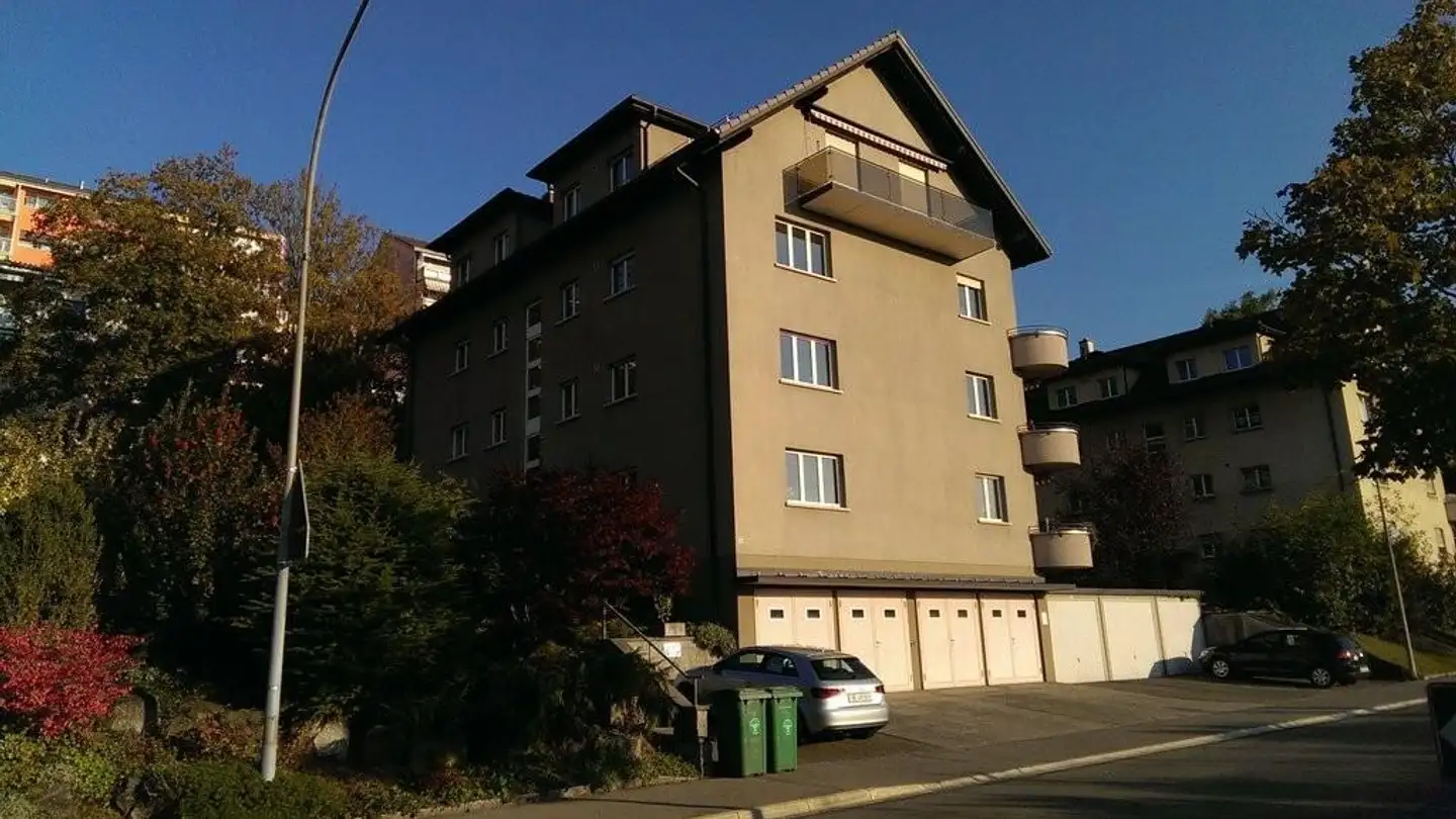 Place de parking extérieure à louer - Aarestrasse 30, 3052 Zollikofen