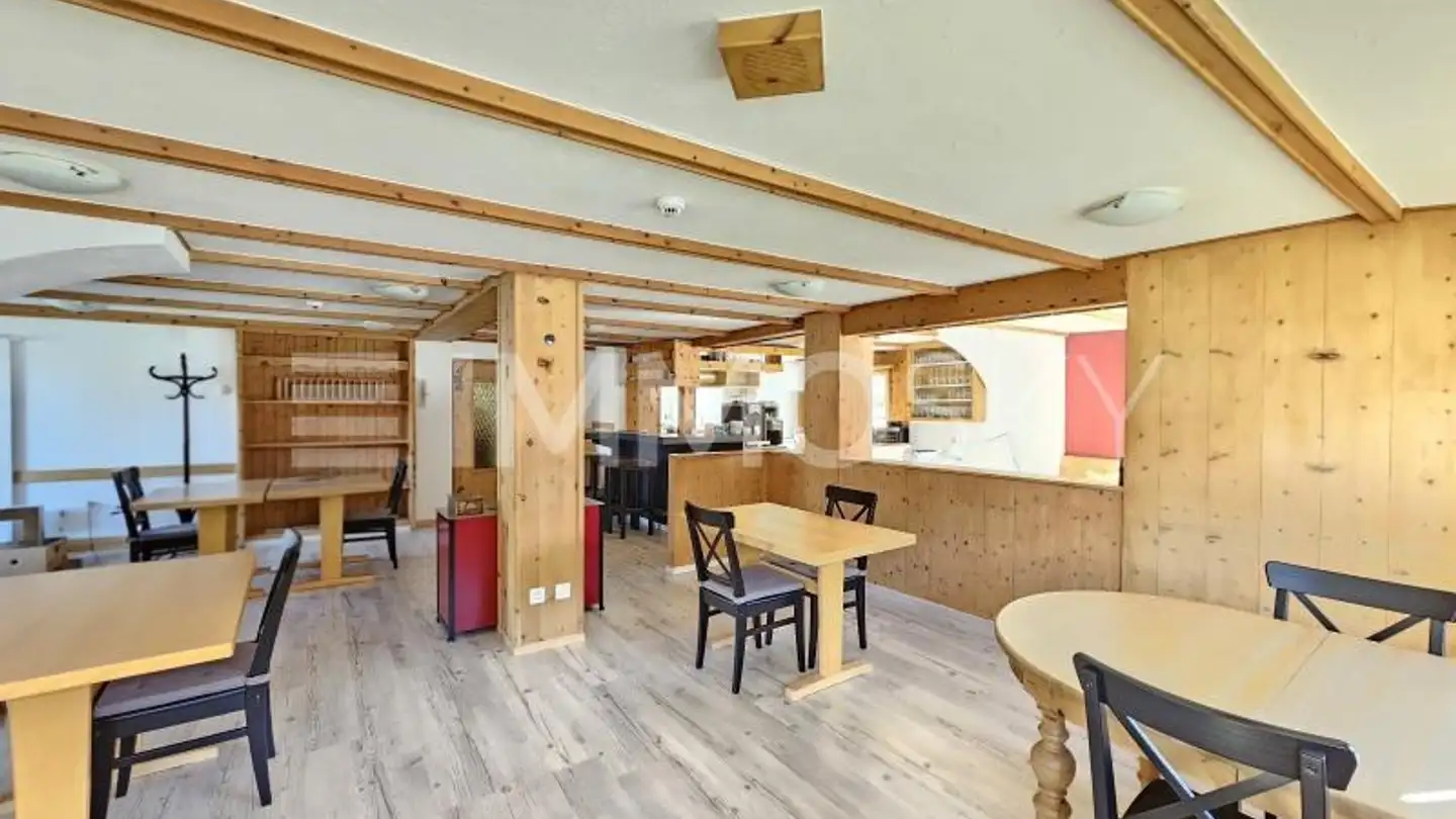 Mixed-use building for sale - 7453 Tinizong