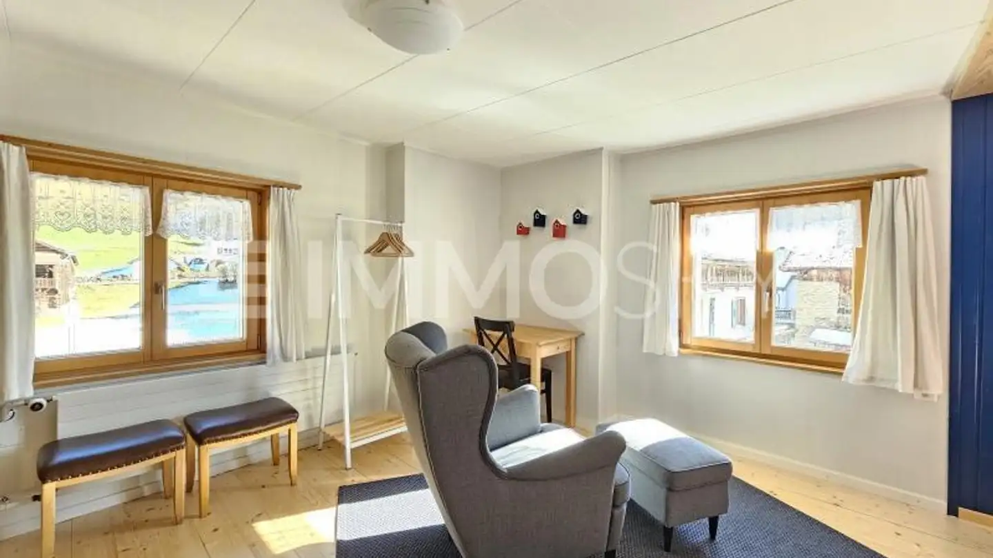 Mixed-use building for sale - 7453 Tinizong - Photo 3