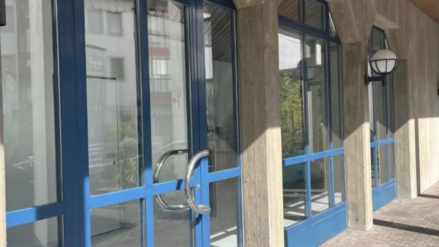 Magasin à louer - Wildenstrasse 3, 8212 Neuhausen am Rheinfall - Photo 2