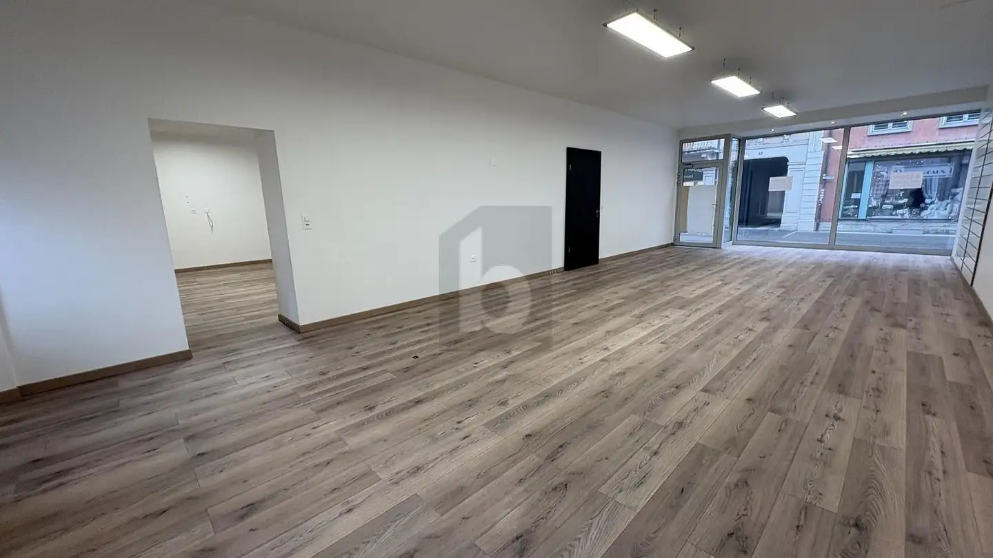 Magasin à vendre - 2610 St-Imier - Photo 3