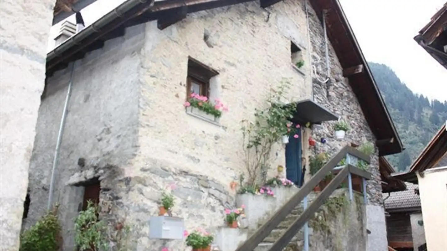 Single house for sale - 6747 Chironico