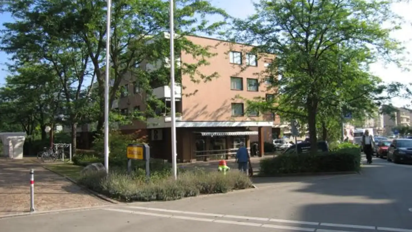 Tiefgaragenstellplatz mieten - Freiestrasse 4, 8952 Schlieren