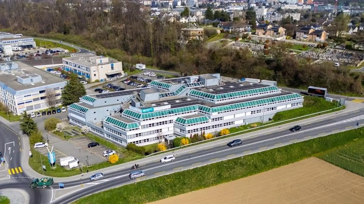 Office space for rent - Route De La Pierre 22, 1024 Ecublens VD