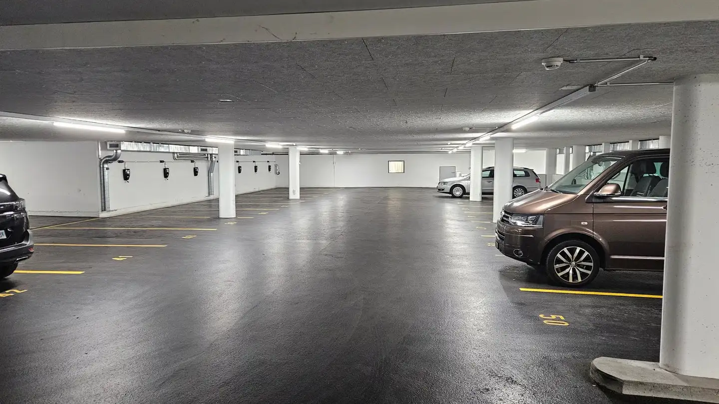 Place de parking souterraine à louer - Fadenstrasse, 6020 Emmenbrücke - Photo 4