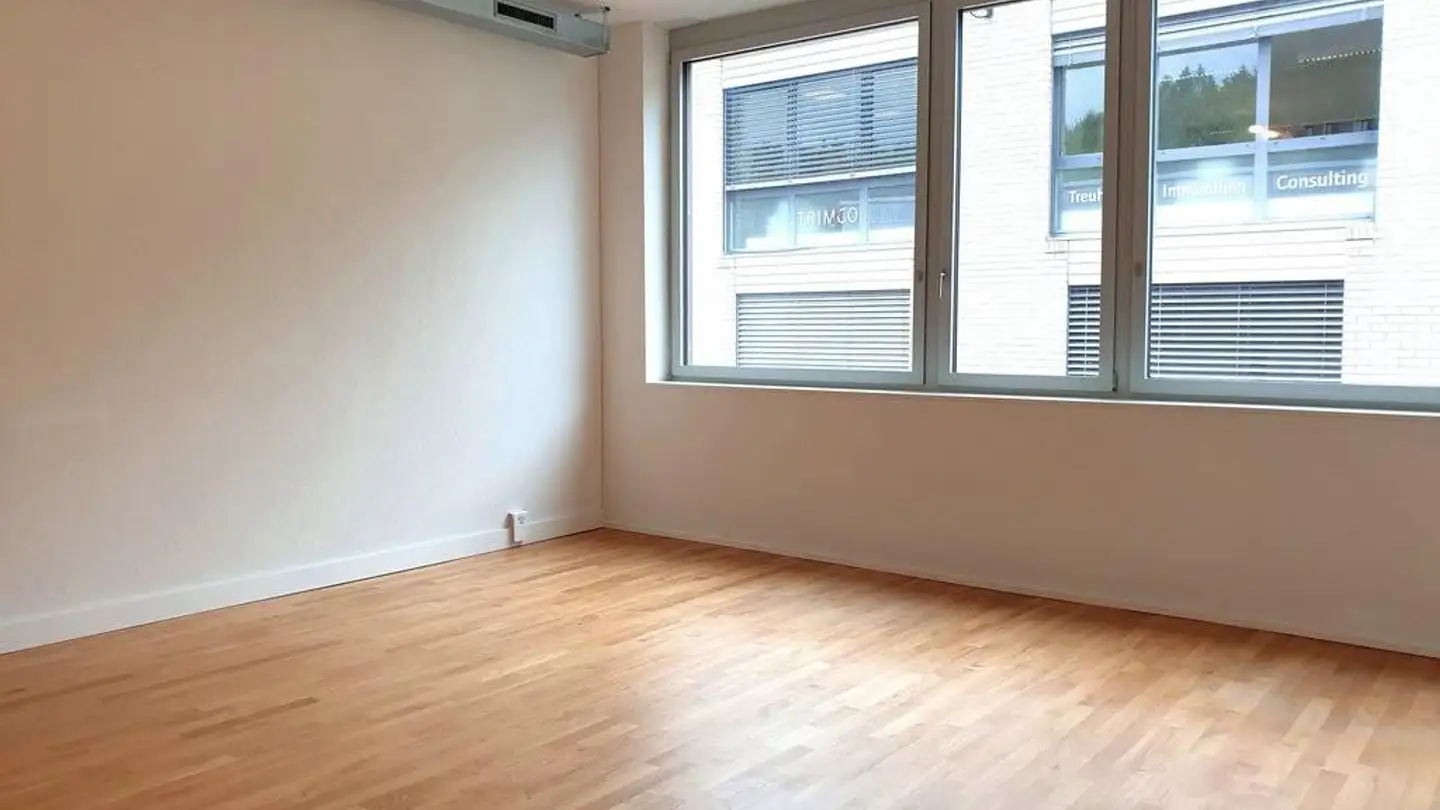 Bureau à louer - Zürcherstrasse 4a, 8142 Uitikon Waldegg - Photo 2