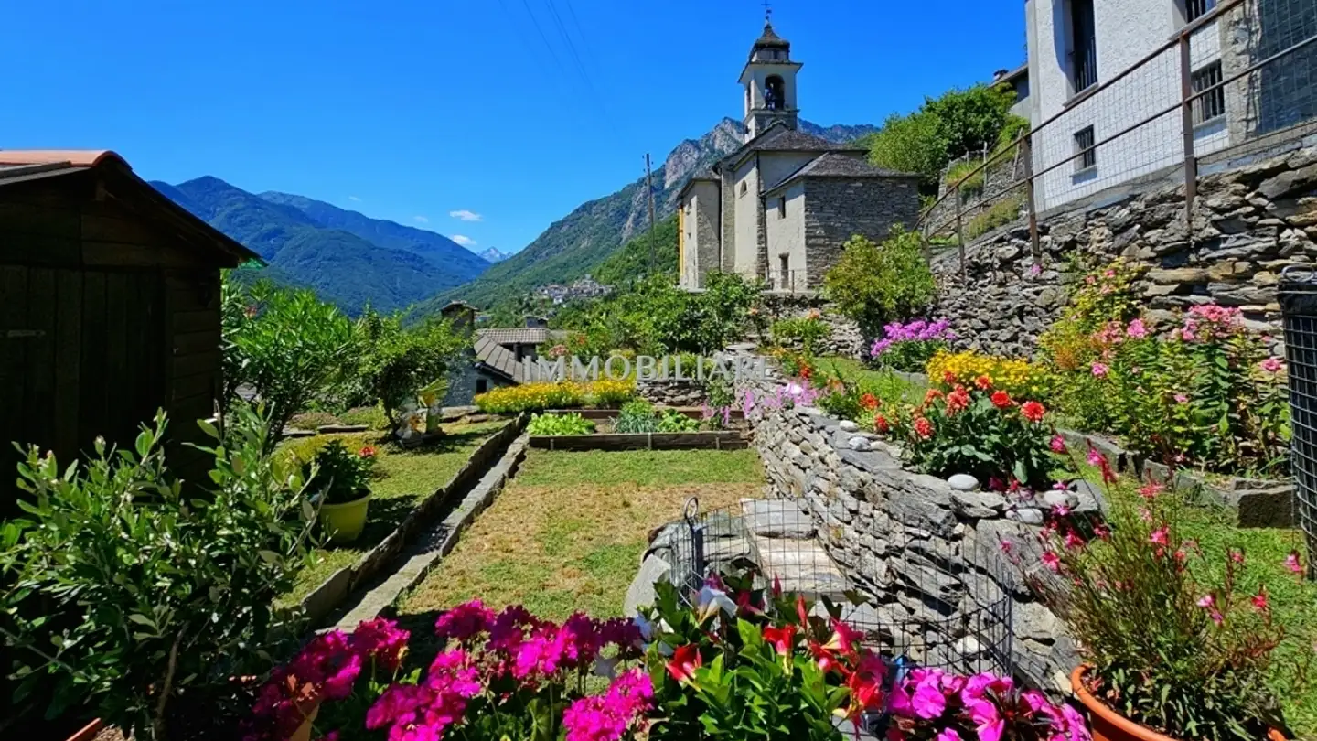 Single house for sale - 6661 Auressio