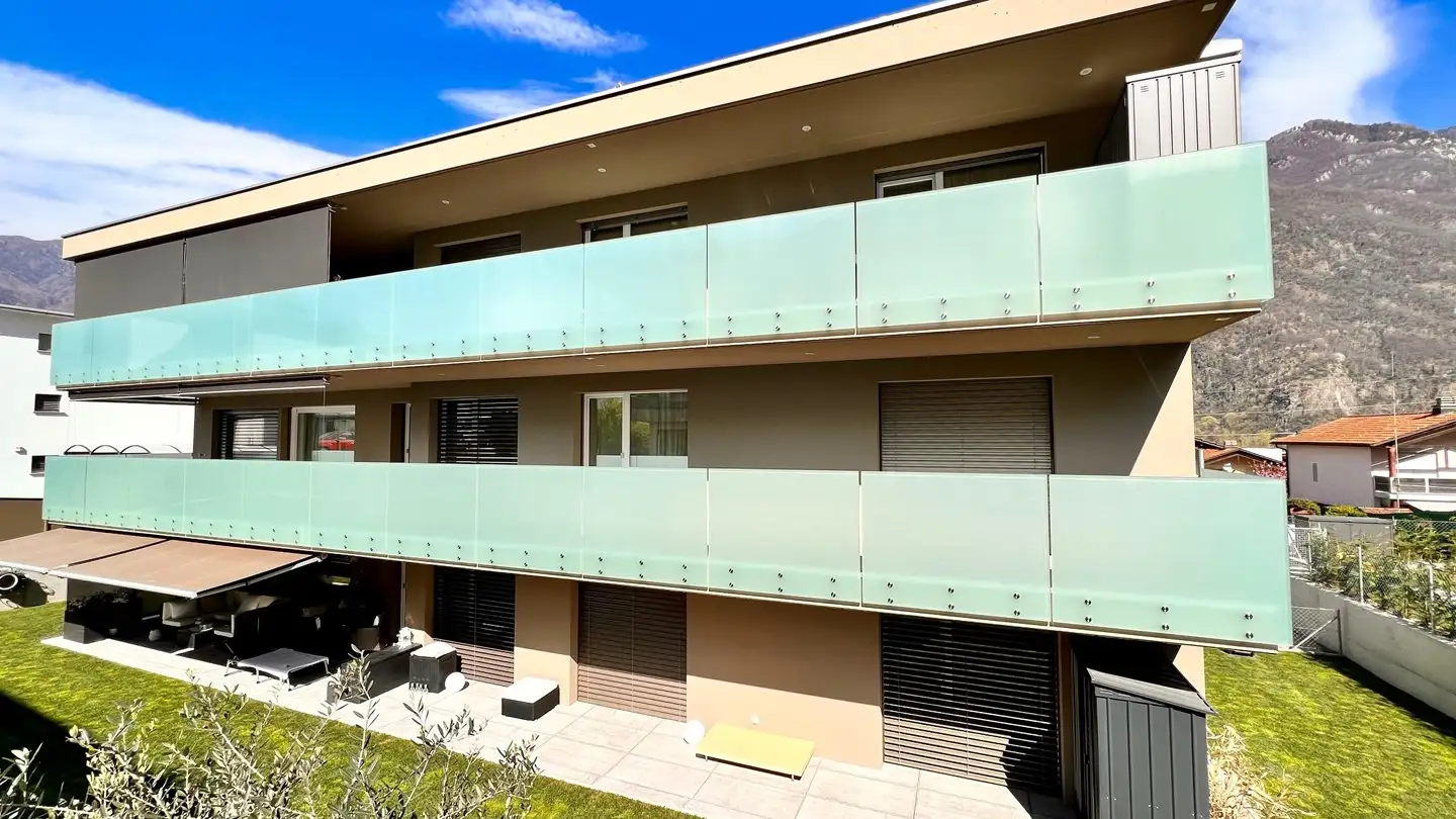 Immeuble mixte à vendre - 6517 Arbedo - Photo 2