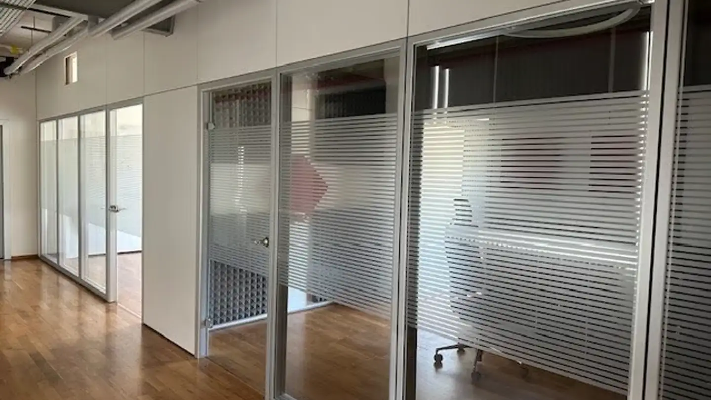 Office space for rent - Via Giuseppe Corti, 6828 Balerna - Photo 2