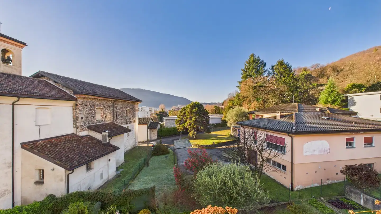 Appartamento a gradini in affitto - 6987 Caslano