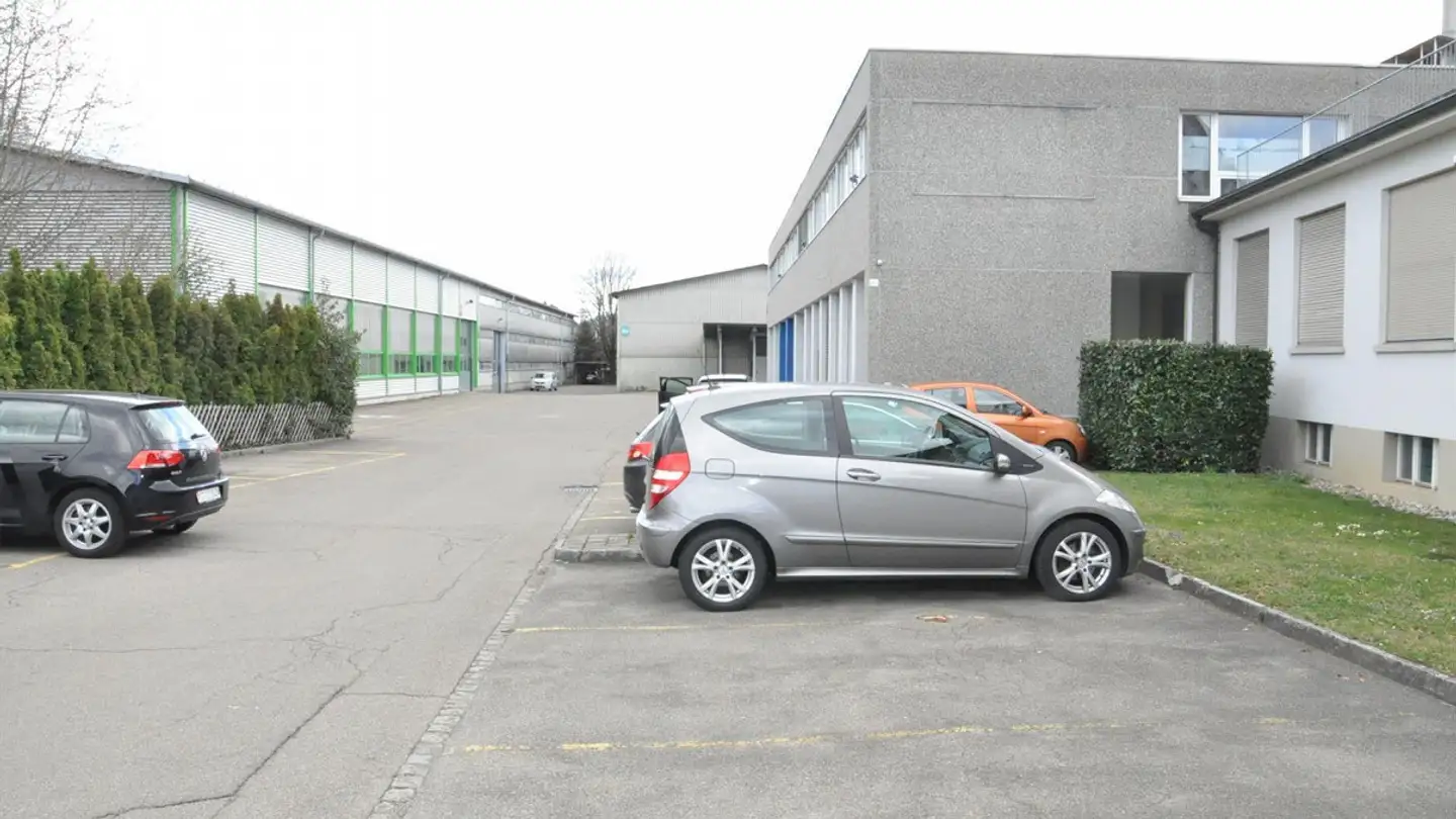Place de parking extérieure à louer - Speerstrasse 18, 9500 Wil SG